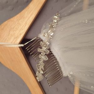 Crystal hair clip